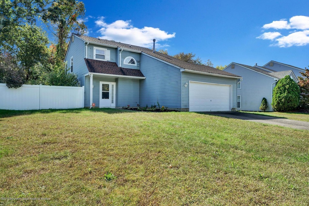 3 Hawk Ct Howell NJ 07731 USA-large-001-