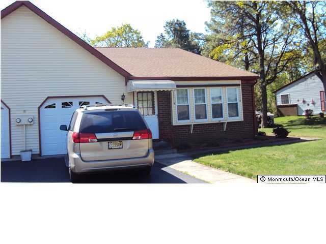 1A Pembroke Ln unit B, Whiting, NJ 08759 - photo 1