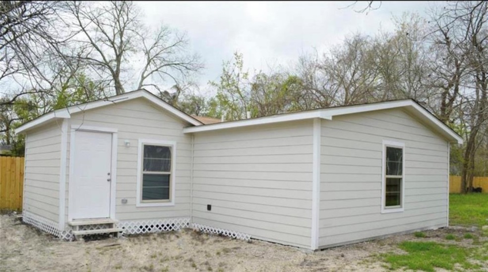 4201 Kashmere St unit C, Houston, TX 77026 - photo 1