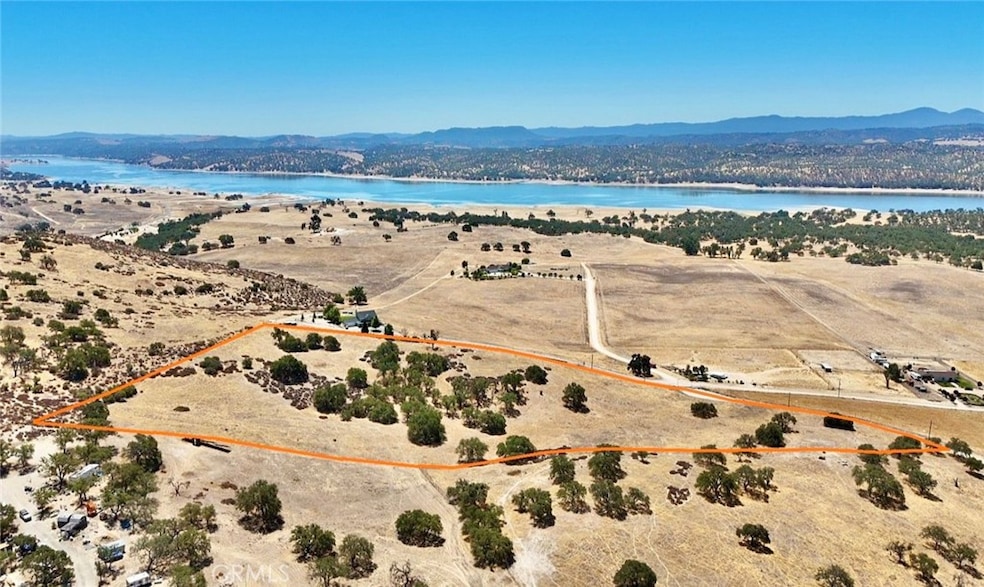 54421 Bradley Lockwood Rd, Bradley, CA 93426 - photo 1