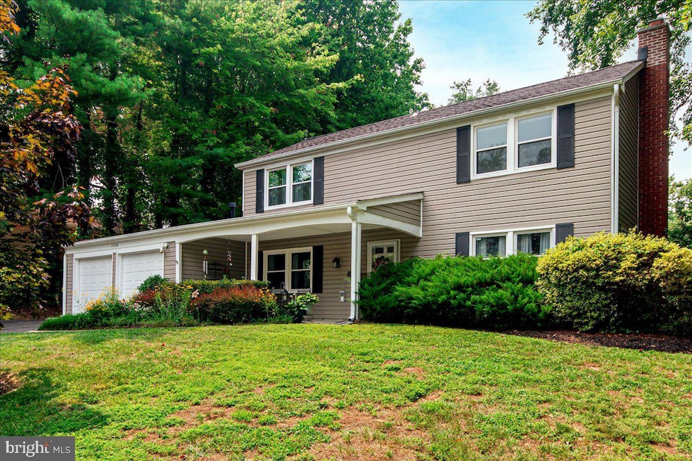 15808 Pointer Ridge Dr, Bowie, MD 20716 - photo 1