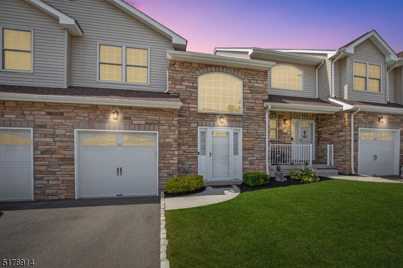 26 Harvey Ct, Clark, NJ 07066 - photo 1