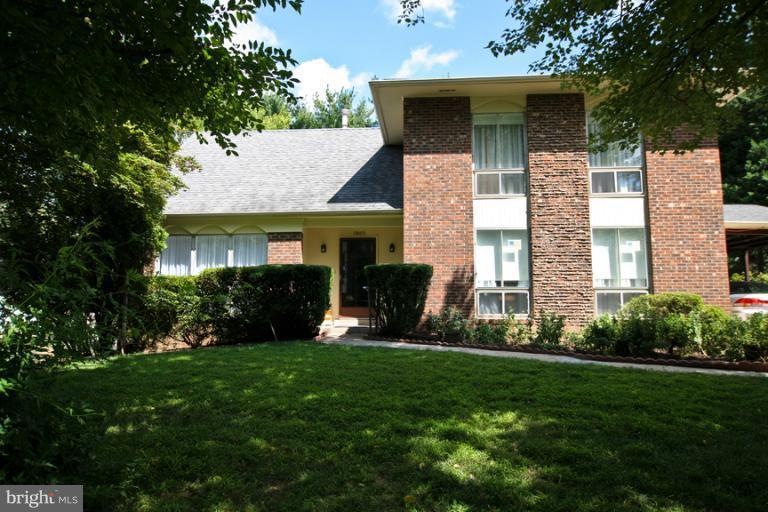 13005 Buccaneer Rd, Silver Spring, MD 20904 - photo 1