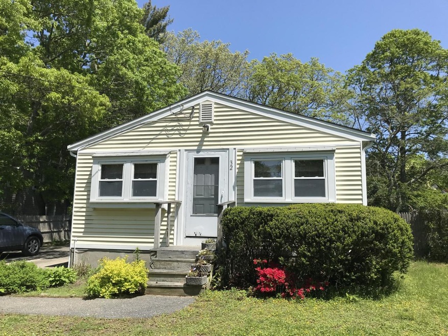 115 Winemack St, Vineyard Haven, MA 02568 - photo 1