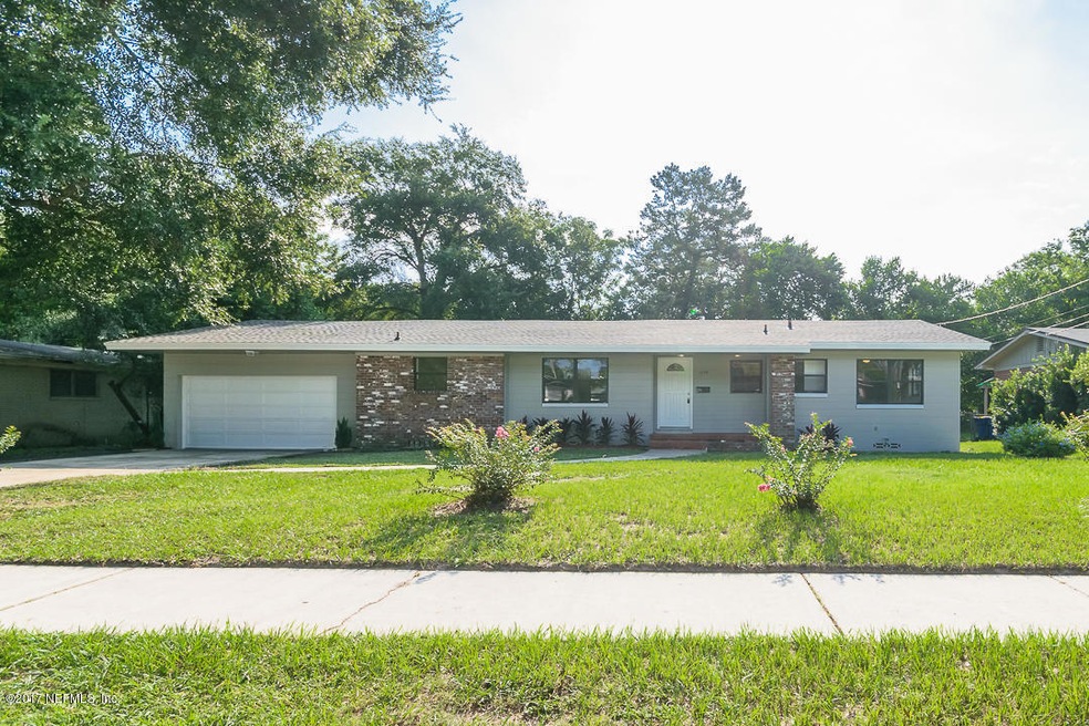 1045 Townsend Blvd, Jacksonville, FL 32211 - photo 1