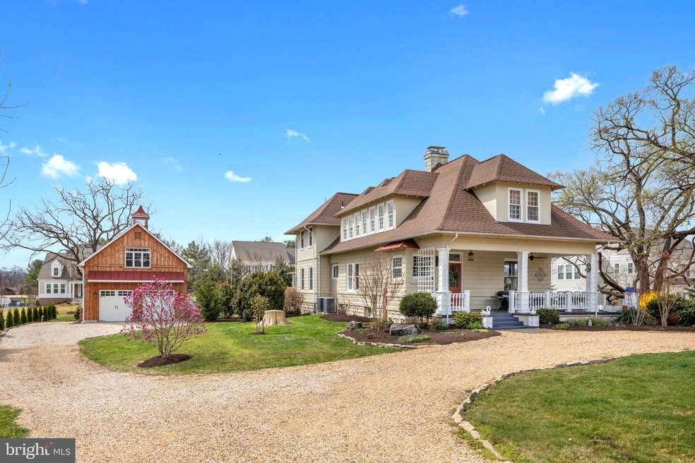 141 S 32nd St, Purcellville, VA 20132 - photo 1