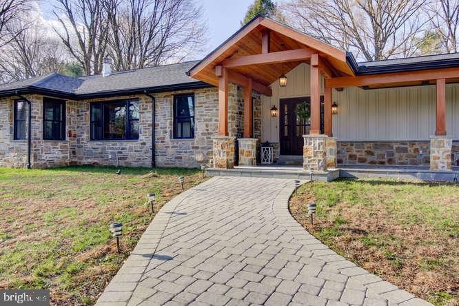 201 W Brookhaven Rd, Wallingford, PA 19086 - photo 1