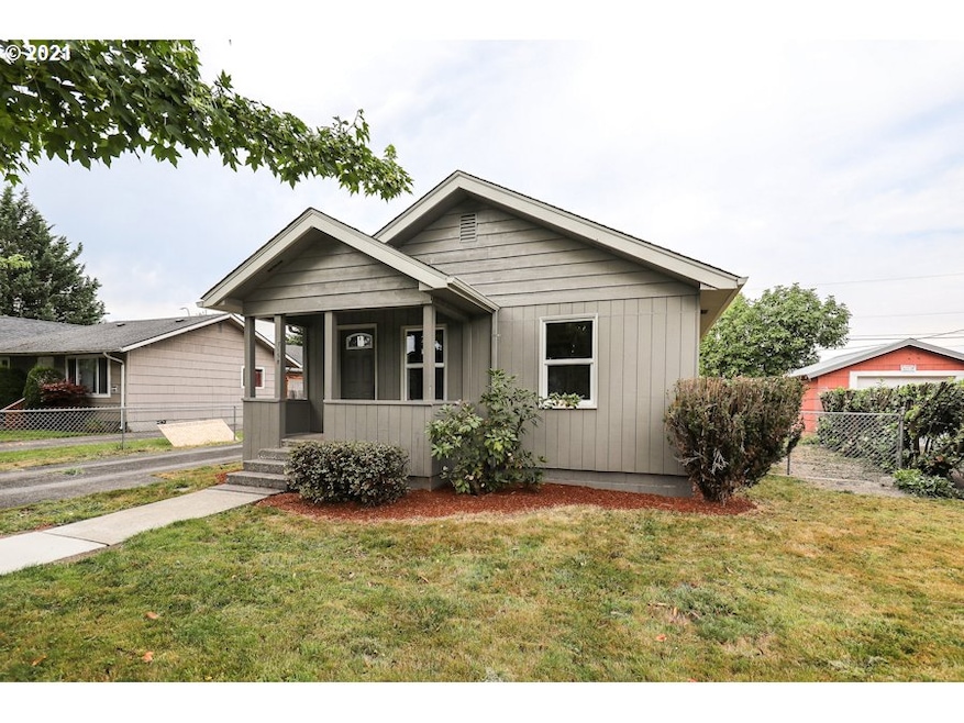 3158 Garfield St, Longview, WA 98632 - photo 1