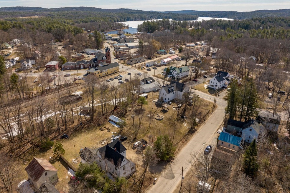 26 Forest St, Sanbornville, NH 03872 - photo 1