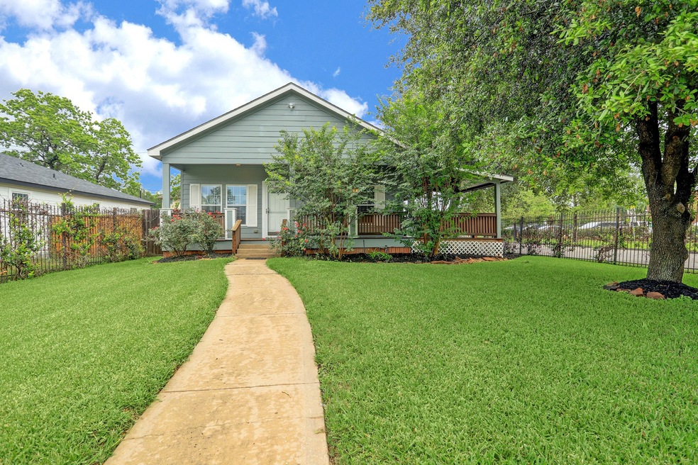 3551 Charleston St, Houston, TX 77021 - photo 1