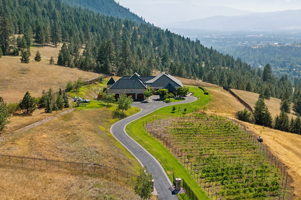 2722 Contour Rd, Missoula, MT 59802 - photo 1