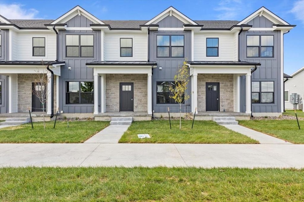 1995 S Warrior Ln, Waukee, IA 50263 - photo 1