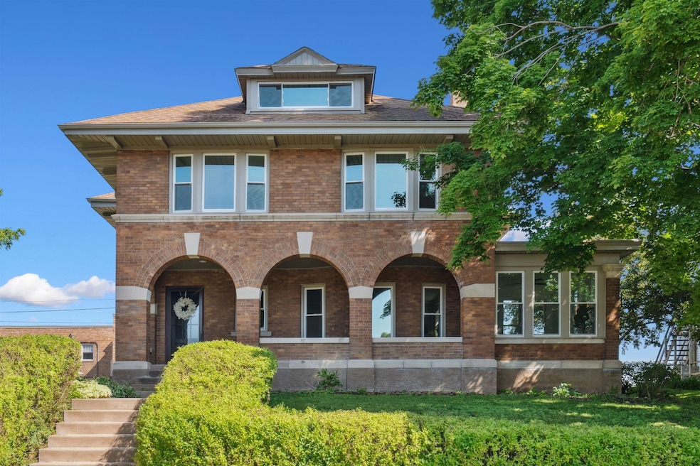 For Sale $527,000