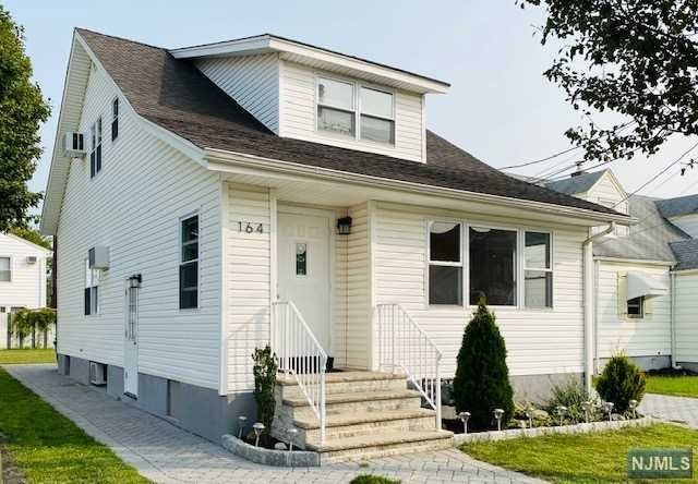 164 Westervelt Place unit 1st Floor, Lodi, NJ 07644 - photo 1