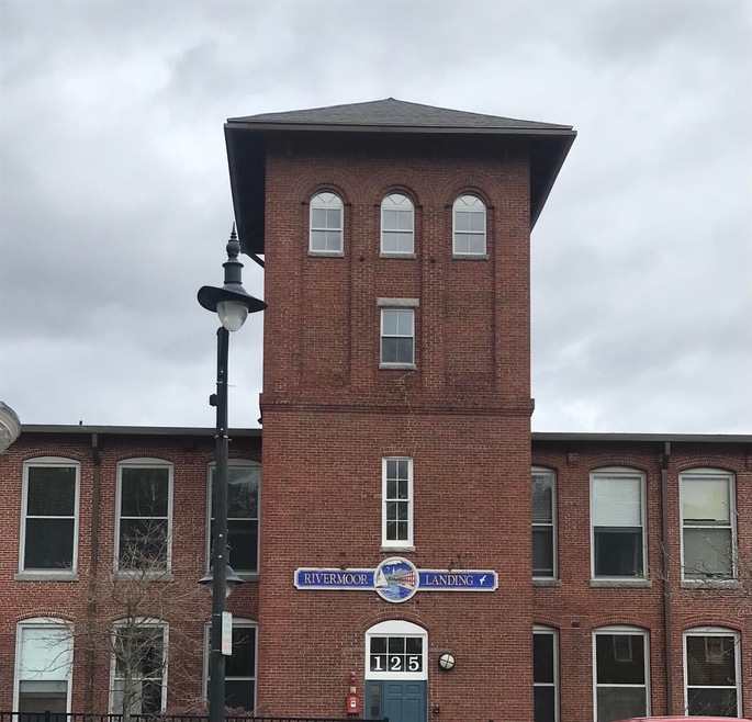 Rivermoor Landing unit 49, Newmarket, NH 03857 - photo 1