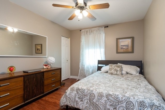 145 Split Oak Rd, Naperville, IL 60565 - photo 1