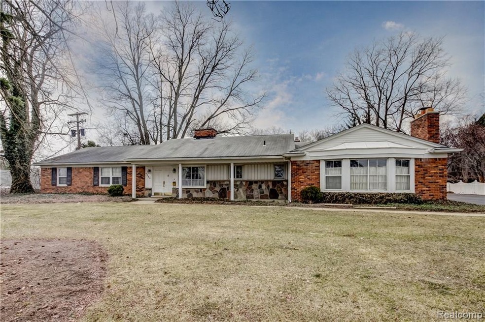 001-6450LahserRd-BloomfieldHills-MI-48301-full.jpg