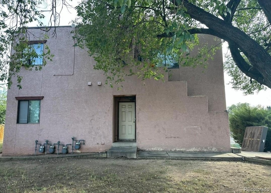 1184 Mazatlan Cir, Colorado Springs, CO 80910 - photo 1