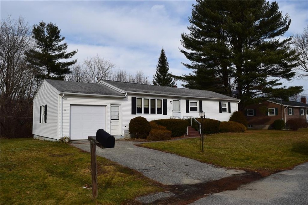26 Robert Avenue front exterior5
