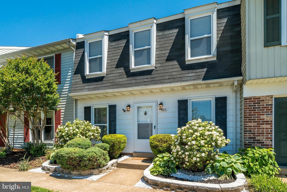 433 Ridge Ct, Warrenton, VA 20186 - photo 1