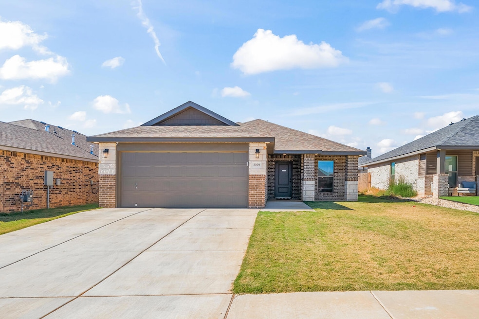 3209 Durham Ave, Wolfforth, TX 79382 - photo 1