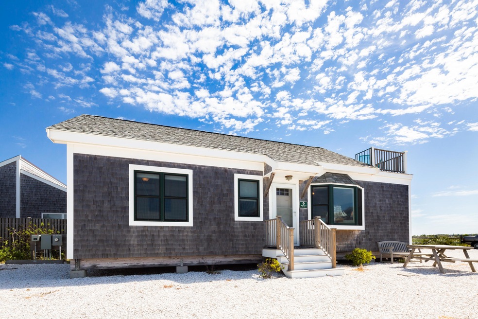 503#20ShoreRd-03-PTown-w