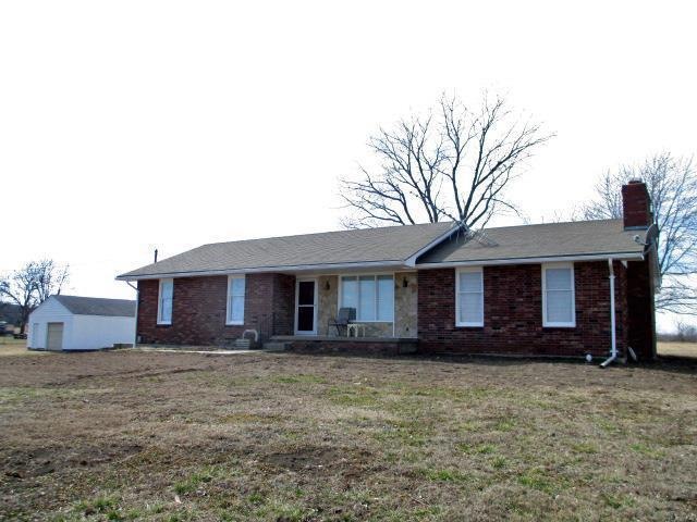 36090 Crescent Hill Rd, Osawatomie, KS 66064 - photo 1