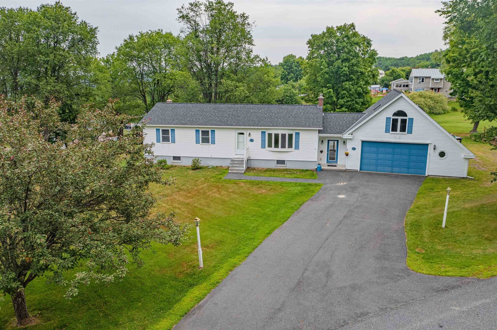 55 Silver Cir, Barre, VT 05641 - photo 1