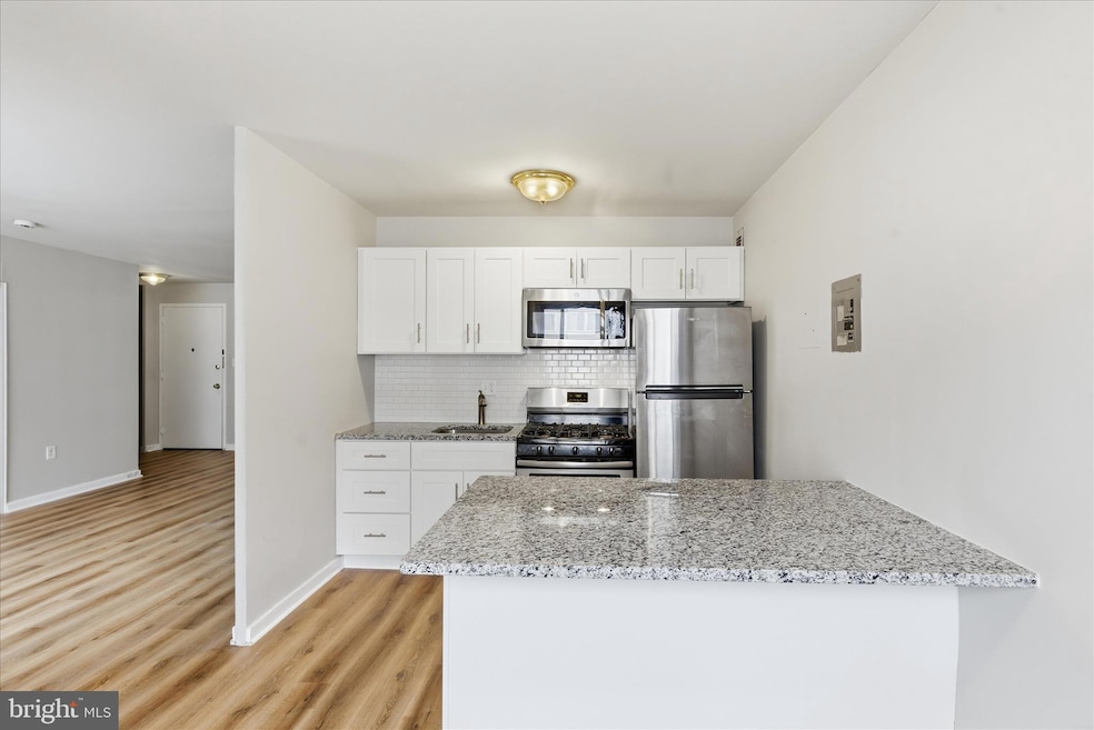 For Rent $1,700/month