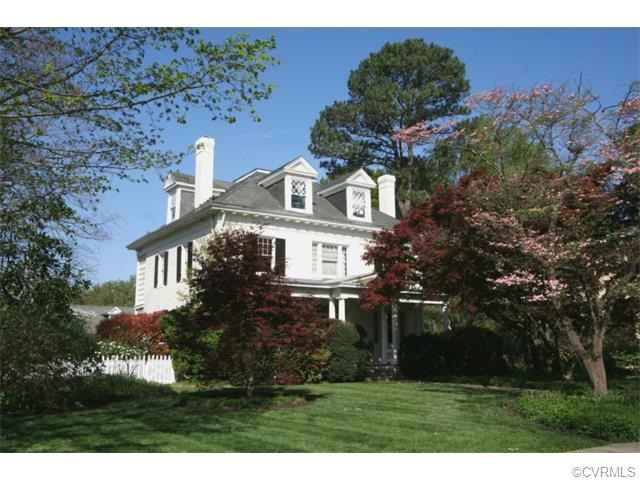 Classic 1923 home in Historic Ginter Park has been updated for todays lifestyle, yet retains the feeling of country living.