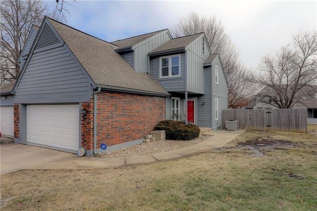 Front view of home.
