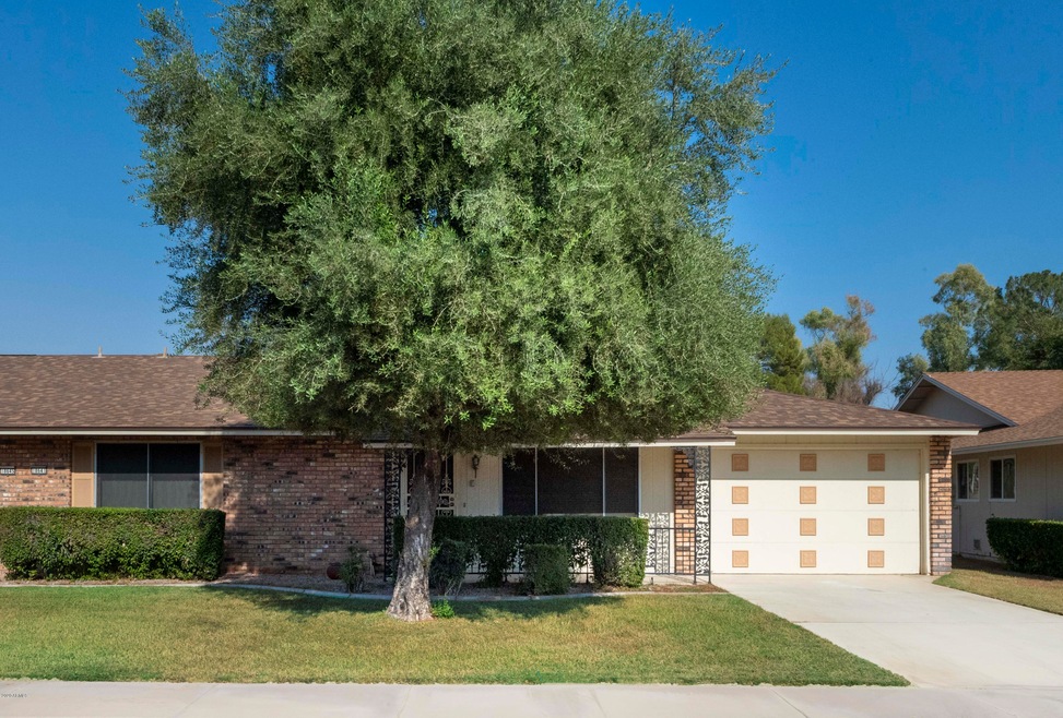 18641 N Conestoga Dr, Sun City, AZ 85373 - photo 1