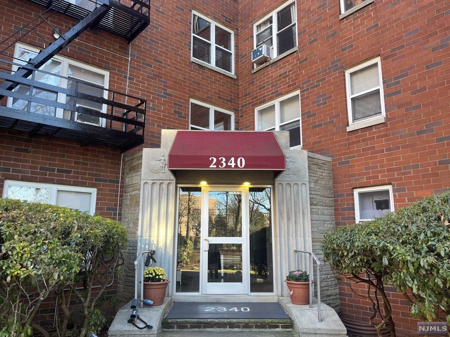 2340 Linwood Ave unit 5H, Fort Lee, NJ 07024 - photo 1