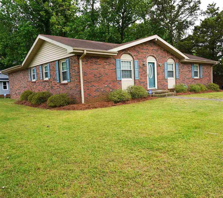 201 Estate Dr, Jacksonville, NC 28540 - photo 1