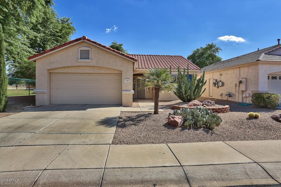 Welcome to 17761 W. Sunbelt Drive!