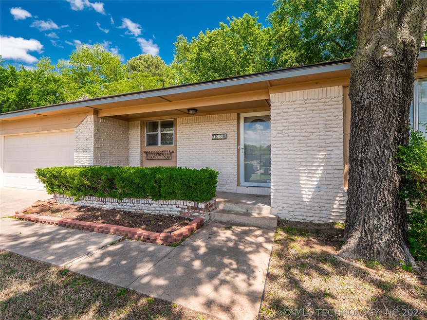 1600 Red Bud Ln, McAlester, OK 74501 - photo 1