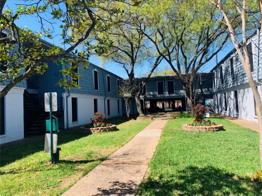 View of the courtyard and walkway