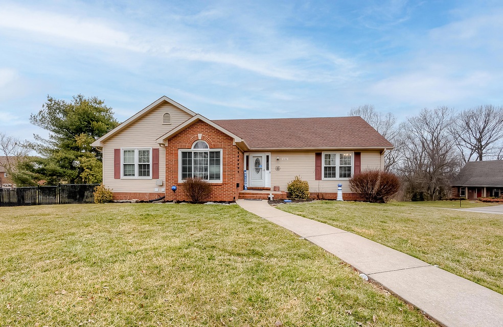 536 Sampson Dr, Frankfort, KY 40601 - photo 1