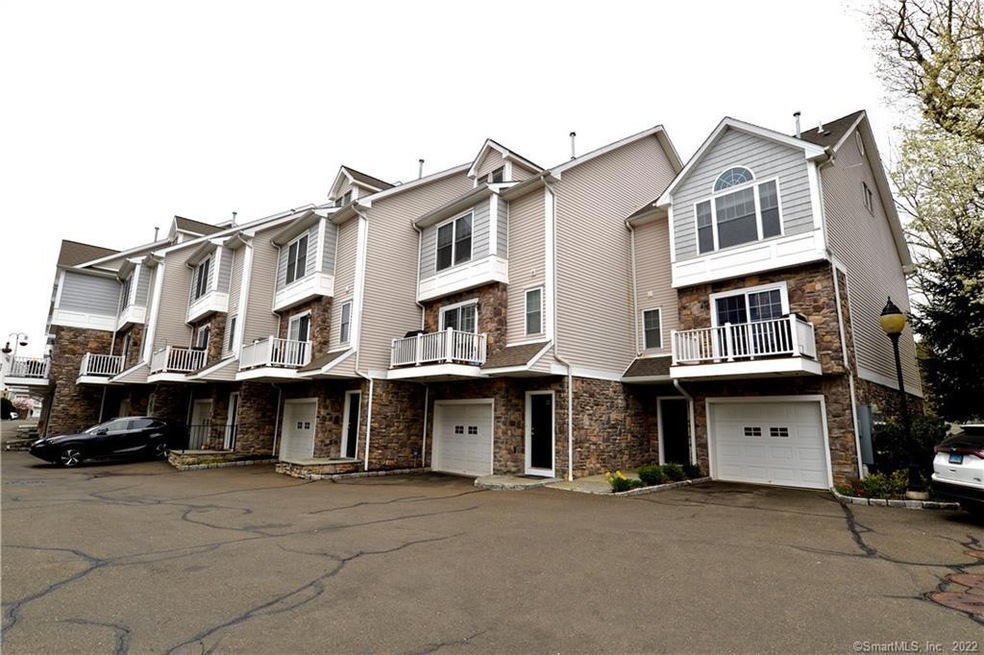 RES Condos unit 7J, Stamford, CT 06907 - photo 1