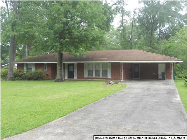 Front of property from St Francis Ave.