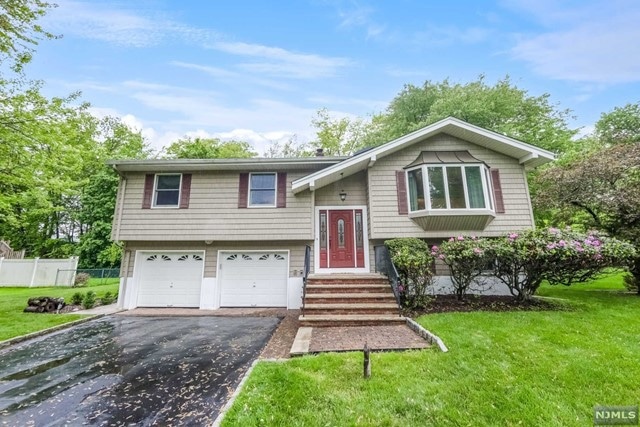 Sold $730,000 • Co-Listing Agent
