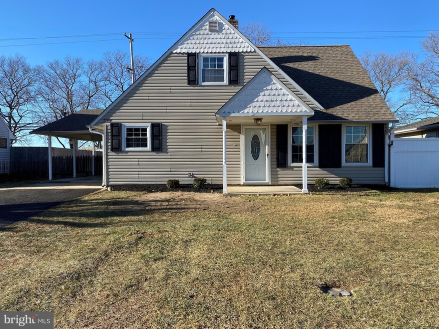 330 Appletree Dr, Levittown, PA 19055 - photo 1