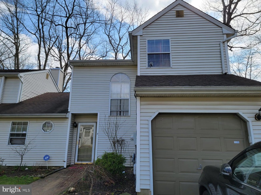 5 Spruce Rd, Hightstown, NJ 08520 - photo 1