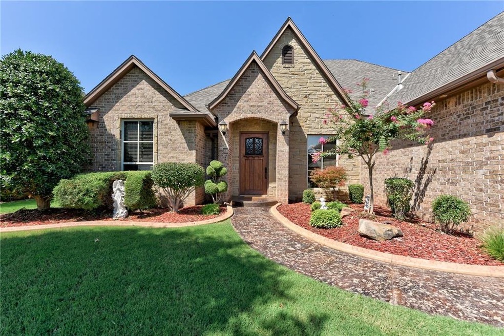 19825 Oakshire Dr, Edmond, OK 73012 - photo 1