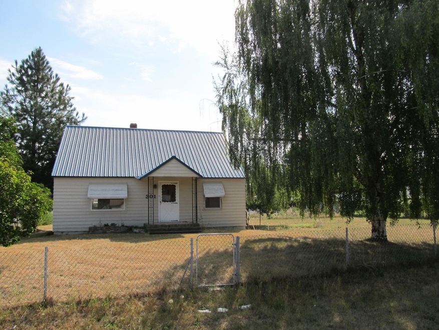 301 S Center St, Chewelah, WA 99109 - photo 1