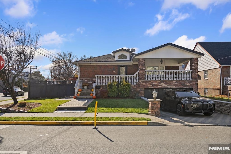 202 Knox Ave unit 1, Cliffside Park, NJ 07010 - photo 1