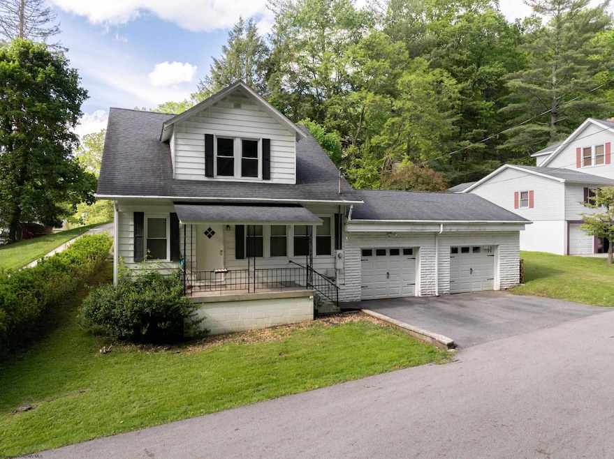 For Sale $305,000 • Co-Listing Agent