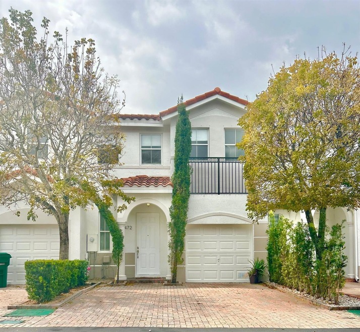 11472 NW 43rd Terrace, Doral, FL 33178 - photo 1