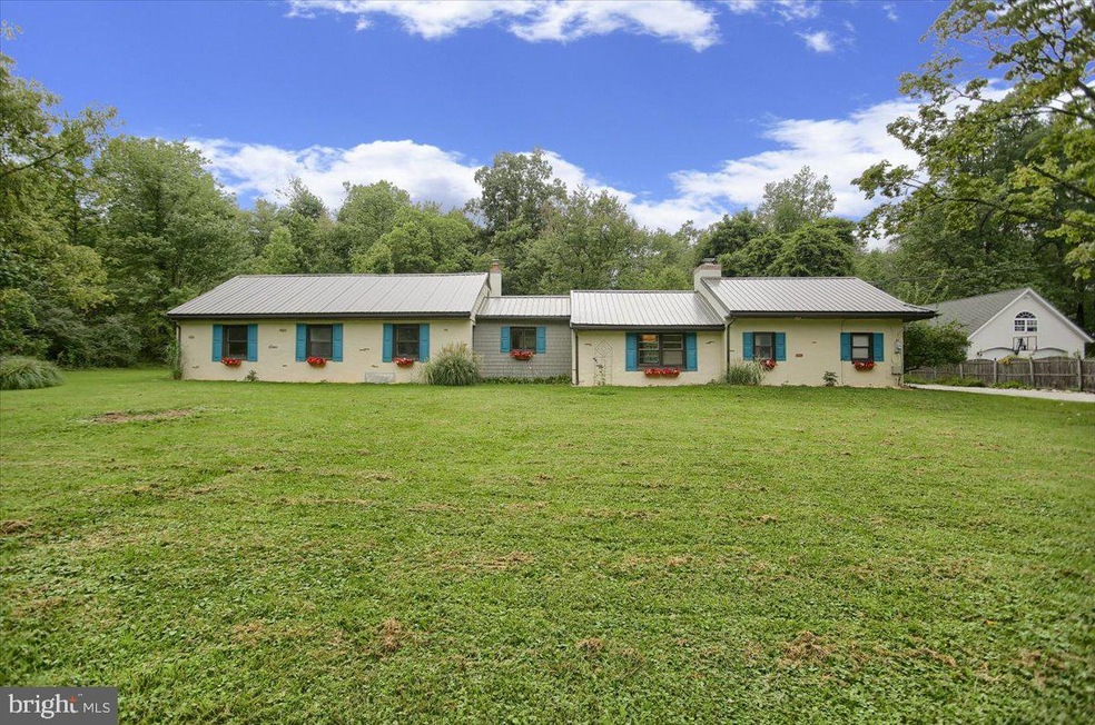 706 N Whitford Rd, Exton, PA 19341 - photo 1