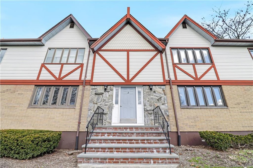 2 Somerset Dr unit 27M, Suffern, NY 10901 - photo 1